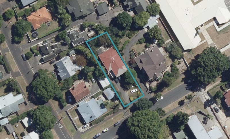 9 O'Neill Street, Claudelands, Hamilton - Carousel 1