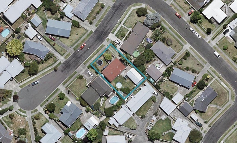 3 Jellicoe Place, Tamatea, Napier - Carousel 1