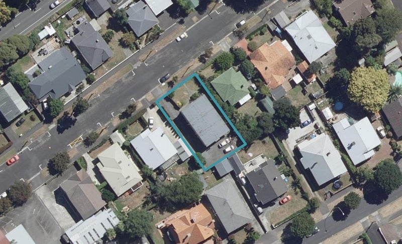 6/16 Myrtle Street, Hamilton East, Hamilton - Carousel 1