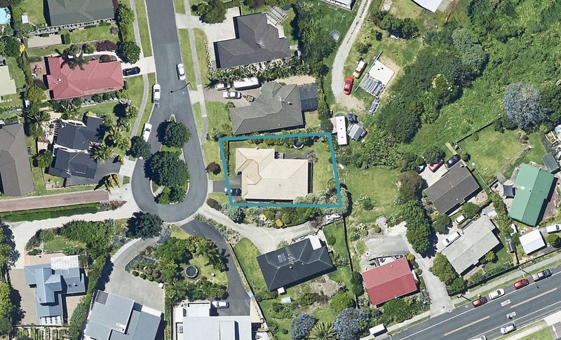 39 Amberley Crescent, Bethlehem, Tauranga - Carousel 1