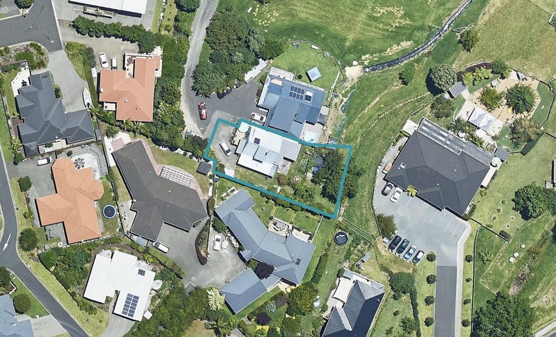 50 Hampstead Court, Pyes Pa, Tauranga - Carousel 1