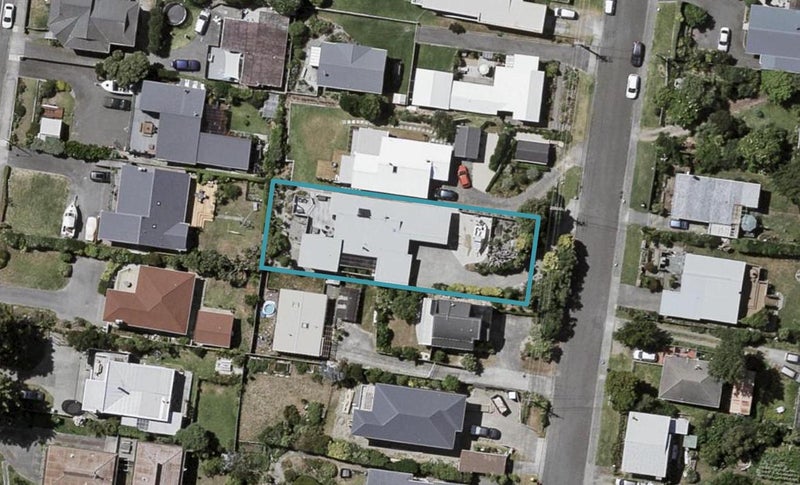 100 Seaview Road, Paraparaumu Beach, Paraparaumu - Carousel 1
