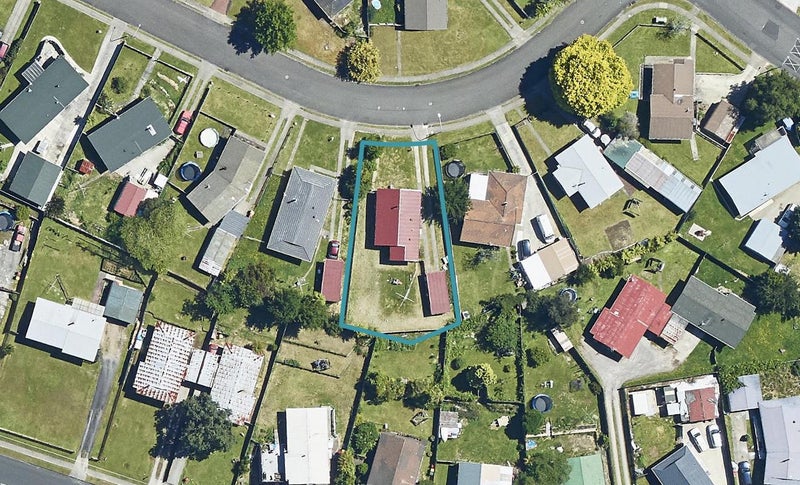 8 Sapphire Place, Pukehangi, Rotorua - Carousel 1