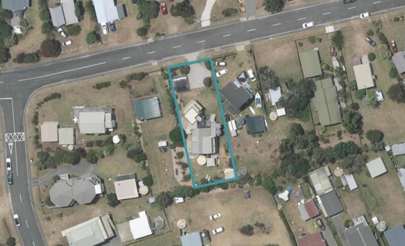 18 Holiday Crescent, Mangawhai Heads, Mangawhai - Carousel 1
