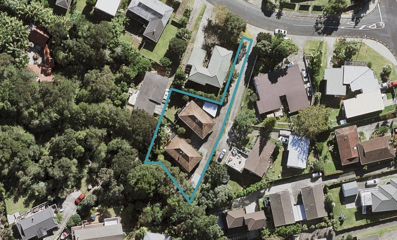 2/8 Simon Ellice Drive, Bayview, Auckland - Carousel 1