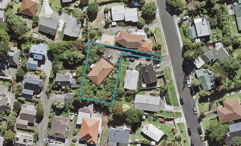8 Glenwood Avenue, Birkenhead, Auckland - Carousel 1