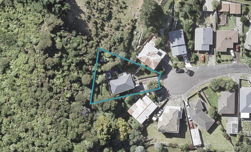 12 Harlow Grove, Wainuiomata, Lower Hutt - Carousel 1