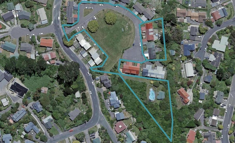 20 Hollydale Grove, Churton Park, Wellington - Carousel 1