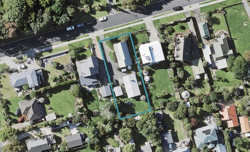 141 Second View Avenue, Beachlands, Auckland - Carousel 1