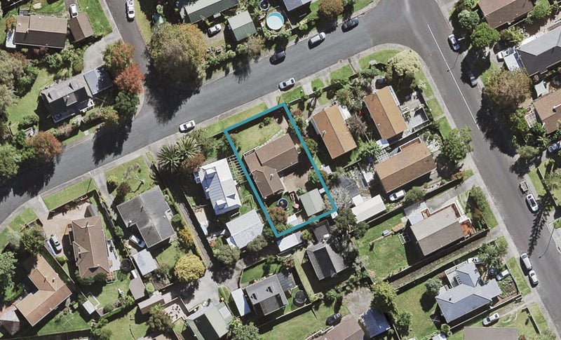 63 Hale Crescent, Bayview, Auckland - Carousel 1