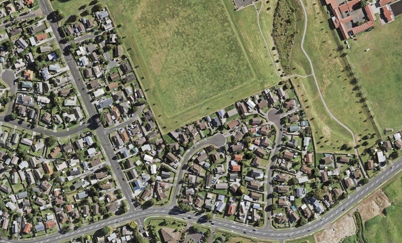 18C Anglers Way, Wattle Downs, Auckland - Carousel 1