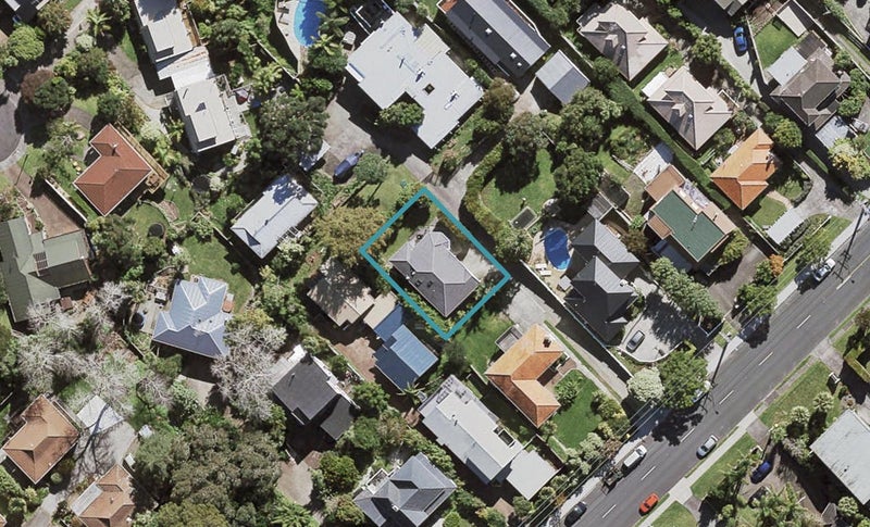 131A Ocean View Road, Hillcrest, Auckland - Carousel 1