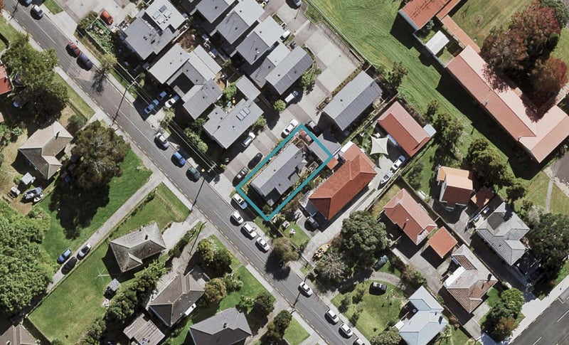 94 Tonar Street, Northcote, Auckland - Carousel 1