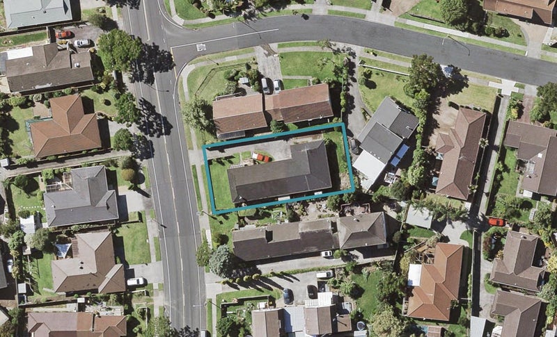 1/162 Prince Regent Drive, Farm Cove, Auckland - Carousel 1