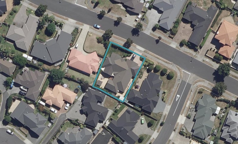 62 Huntington Drive, Huntington, Hamilton - Carousel 1