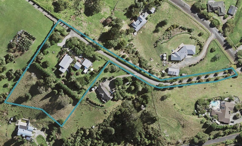 72 Kauri View Road, Papakura - Carousel 1