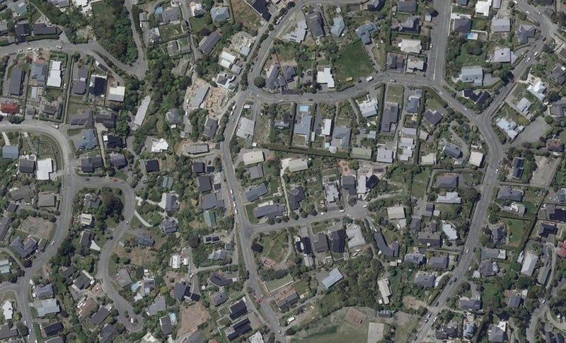 3 Hilltop Lane, Mount Pleasant, Christchurch - Carousel 1