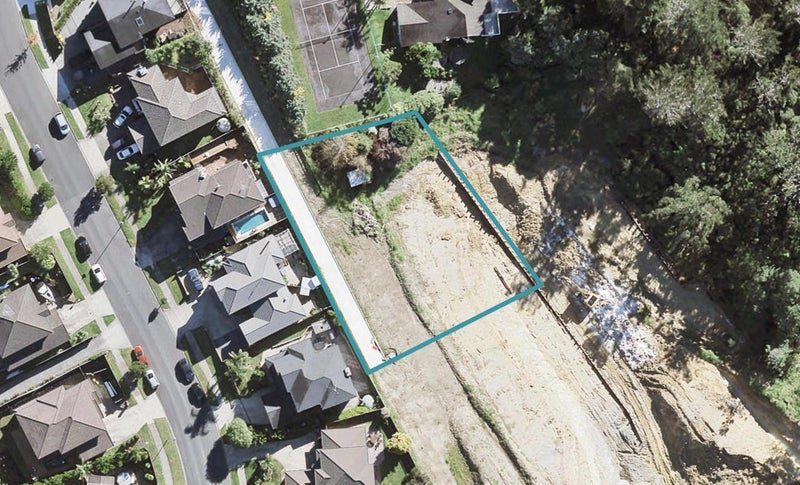 79 Rising Parade, Fairview Heights, Auckland - Carousel 1