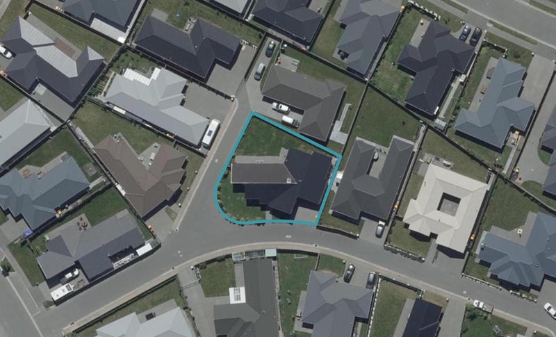 11 Conie Glen Lane, Broomfield, Christchurch - Carousel 1