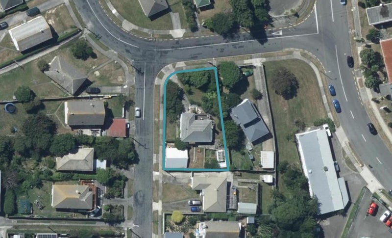 1 Aparangi Crescent, Elsdon, Porirua - Carousel 1