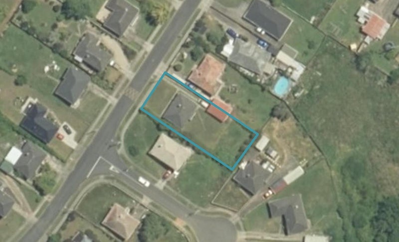 9 Te Wheoro Street, MEREMERE, MERCER - Carousel 1