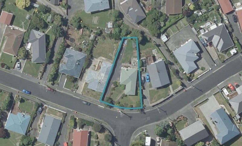 20 Bell Crescent, Concord, Dunedin - Carousel 1
