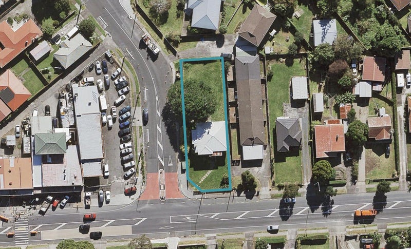 2/737 Massey Road, Mangere, Auckland - Carousel 1