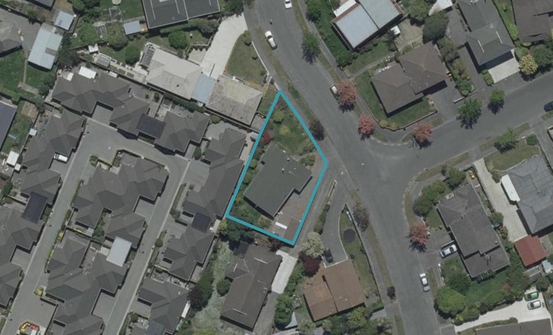27 Delaware Crescent, Russley, Christchurch - Carousel 1
