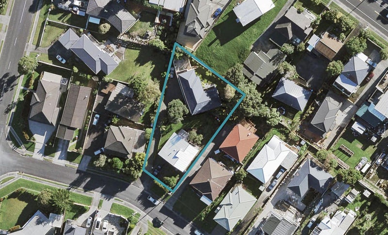 4 Stanton Terrace, Lynfield, Auckland - Carousel 1