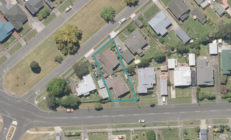 3 Wakefield Street, Whanganui East, Whanganui - Carousel 1