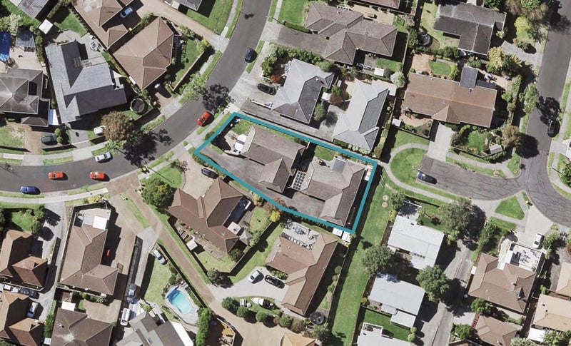 21B Britannia Place, Half Moon Bay, Auckland - Carousel 1