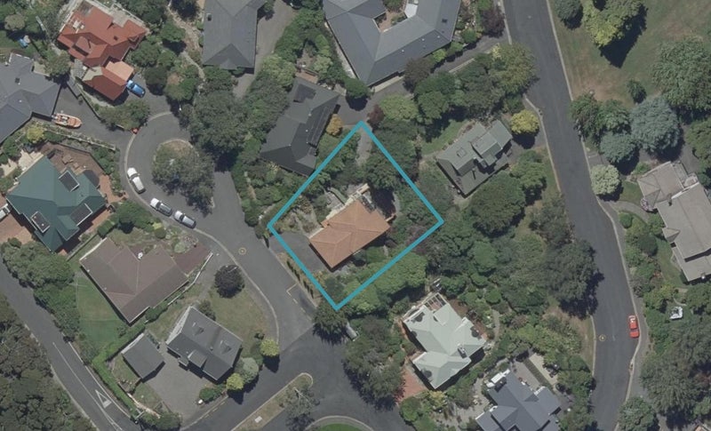 15 Garden Place, Glenleith, Dunedin - Carousel 1