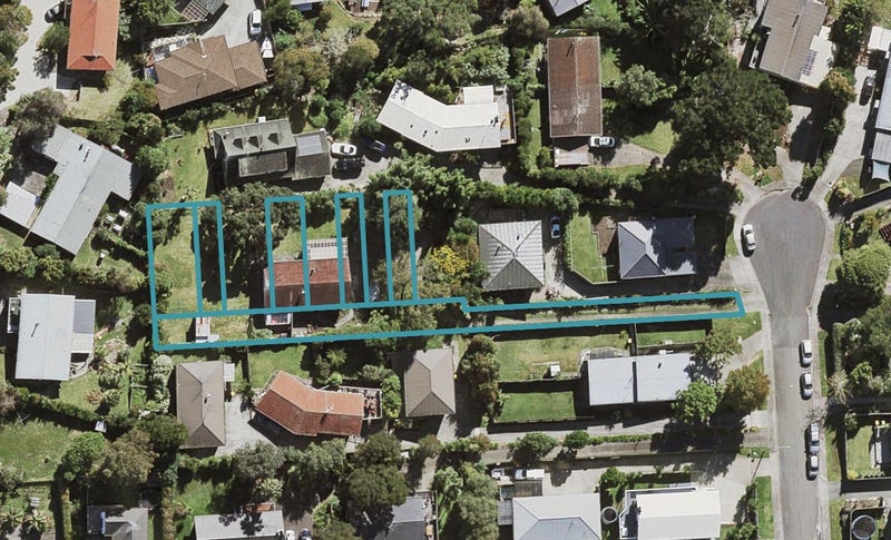 2/28 Ludlow Terrace, Totara Vale, Auckland - Carousel 1