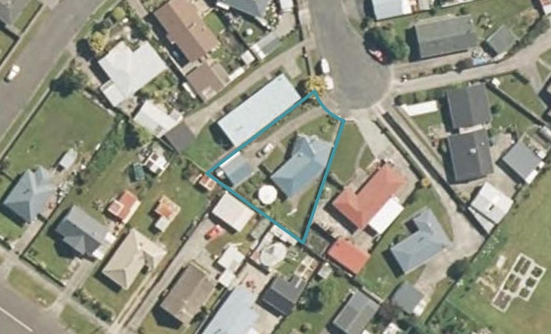 4 Howitt Place, Hokitika - Carousel 1