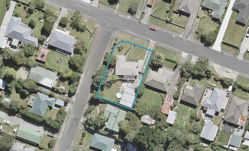 48 Gillespies Road, Birchville, Upper Hutt - Carousel 1