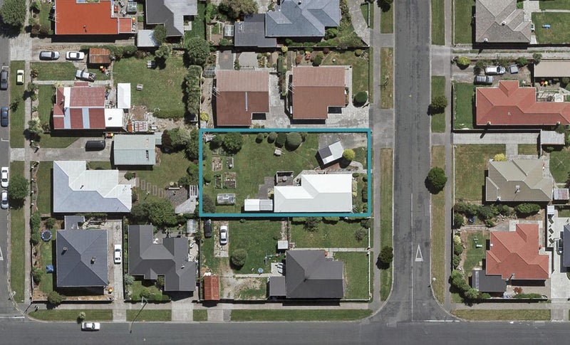 201 Princes Street, Strathern, Invercargill - Carousel 1