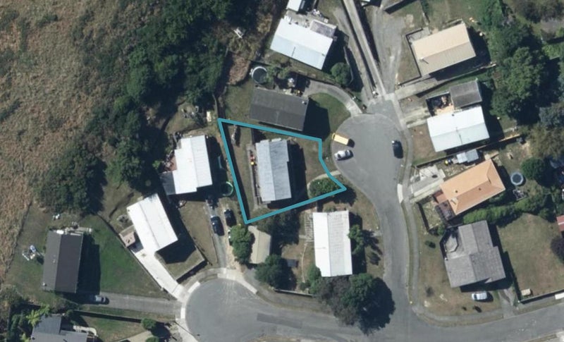 3 Akeake Grove, Takapuwahia, Porirua - Carousel 1