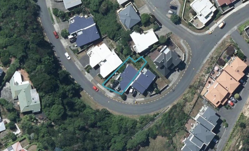 7 Paremata Drive, Paremata, Porirua - Carousel 1
