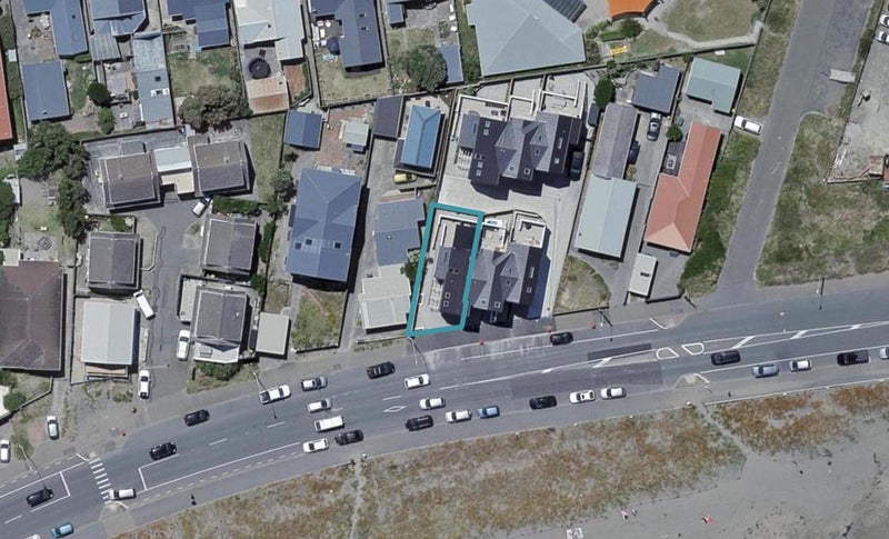 8A Lyall Parade, Lyall Bay, Wellington - Carousel 1
