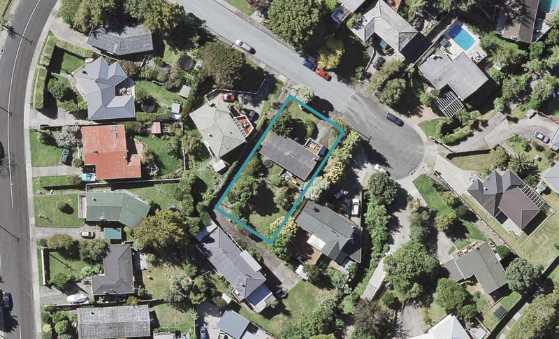 9 Freyberg Place, Howick, Auckland - Carousel 1