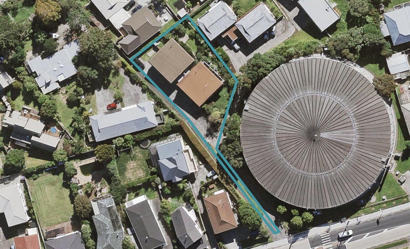 2/100 Pupuke Road, Hillcrest, Auckland - Carousel 1