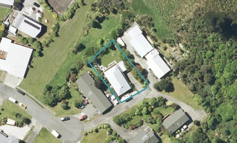 14 Rimu Terrace, Waikawa, Picton - Carousel 1