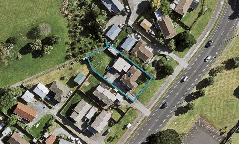 305 Weymouth Road, Weymouth, Auckland - Carousel 1