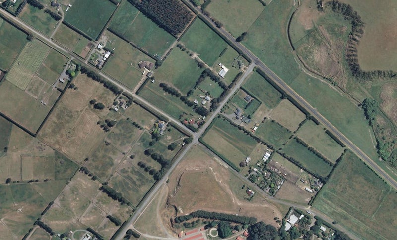 26 Duck Pond Road, Christchurch - Carousel 1