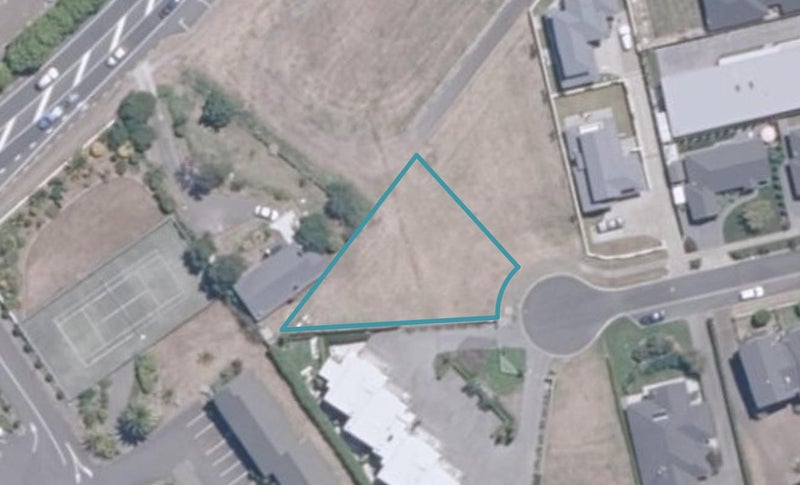 4 The Moorings, Two Mile Bay, Taupo - Carousel 1