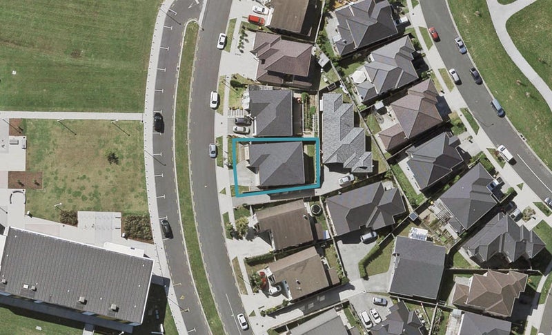 12 Helianthus Avenue, Flat Bush, Auckland - Carousel 1