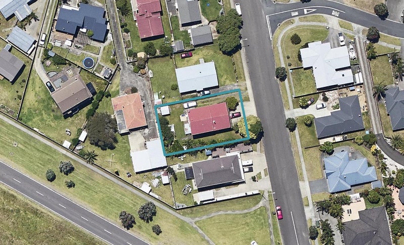 5 Ohuirehe Road, Coastlands, Whakatane - Carousel 1