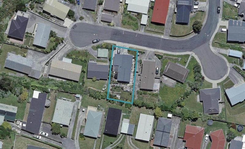 19 Rice Crescent, Newlands, Wellington - Carousel 1