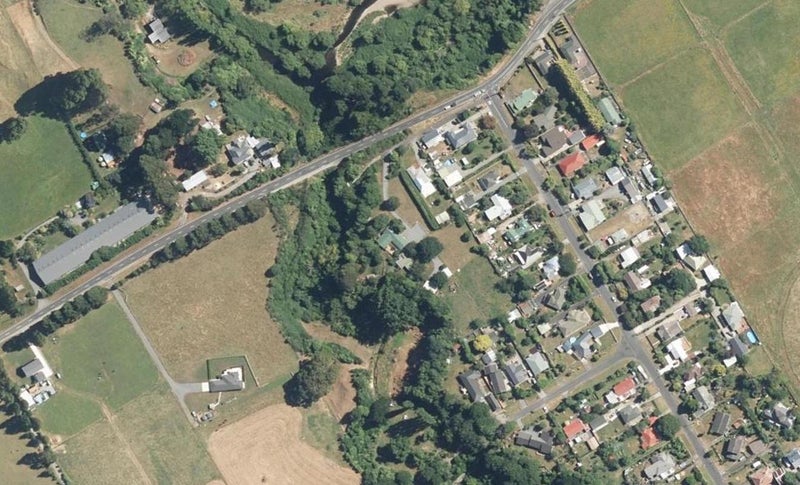 2B MacLaren Street, Maymorn, Upper Hutt - Carousel 1