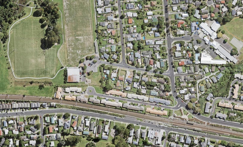 15/8 Robertson Road, Ranui, Auckland - Carousel 1
